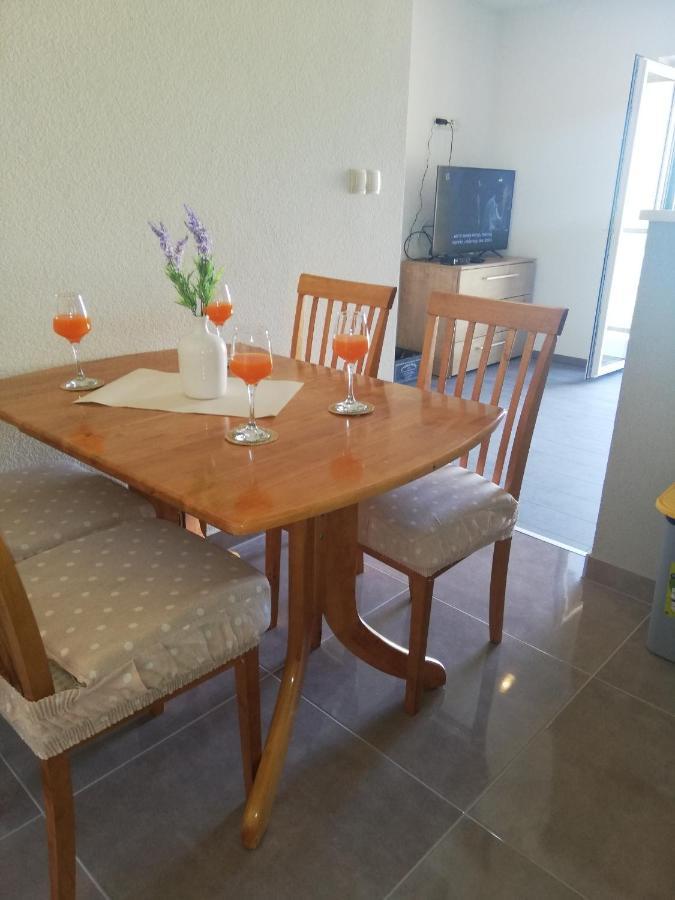Apartments And Rooms With Parking Space Zavala, Hvar - 128 Jelsa  Exterior foto