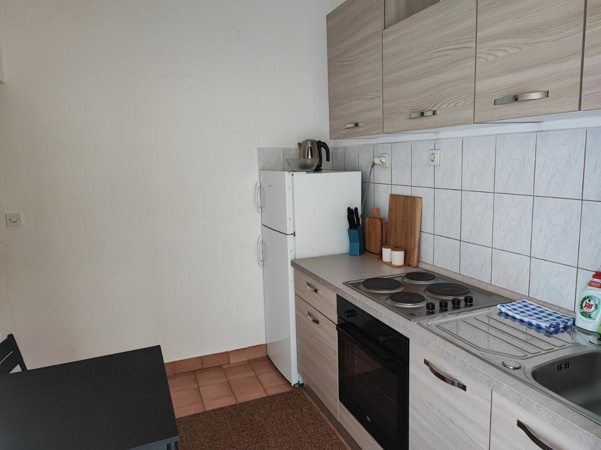 Apartments And Rooms With Parking Space Zavala, Hvar - 128 Jelsa  Exterior foto